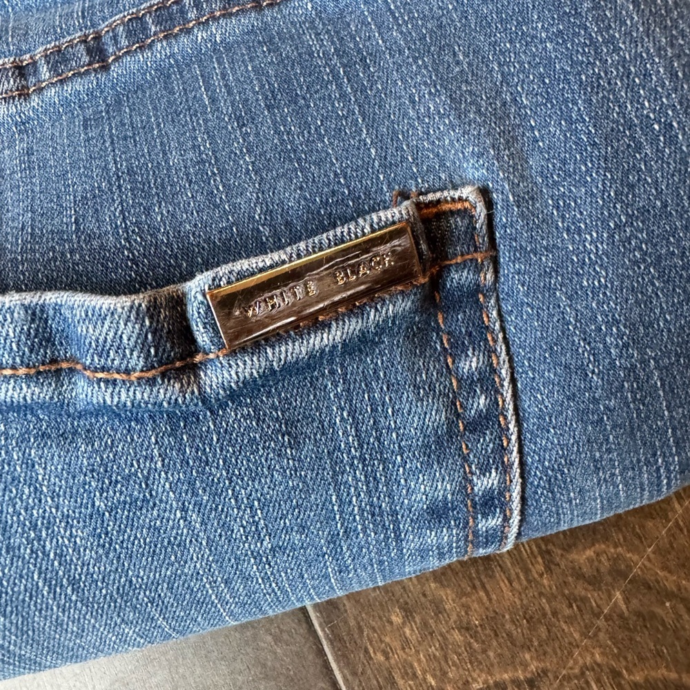 White House Black Market Women's Skinny Jeans Blue Distressed - Picture 7 of 13